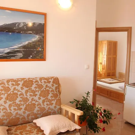 Awesome In With House Sea View