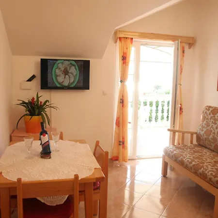 Apartamento Awesome In With House Sea View Srima
