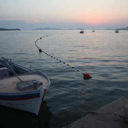 Two-bedroom In Apartman Srima