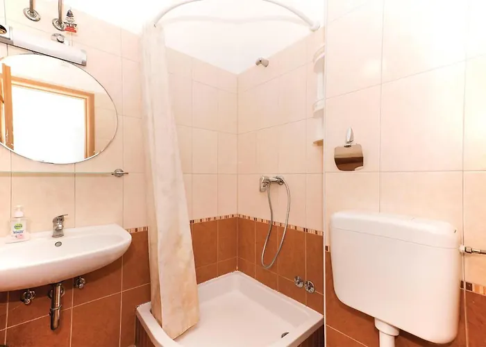 Two-bedroom In Appartement *